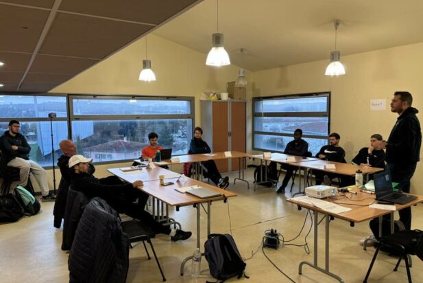 Formation DESJEPS TENNIS avec Julien Mialier
