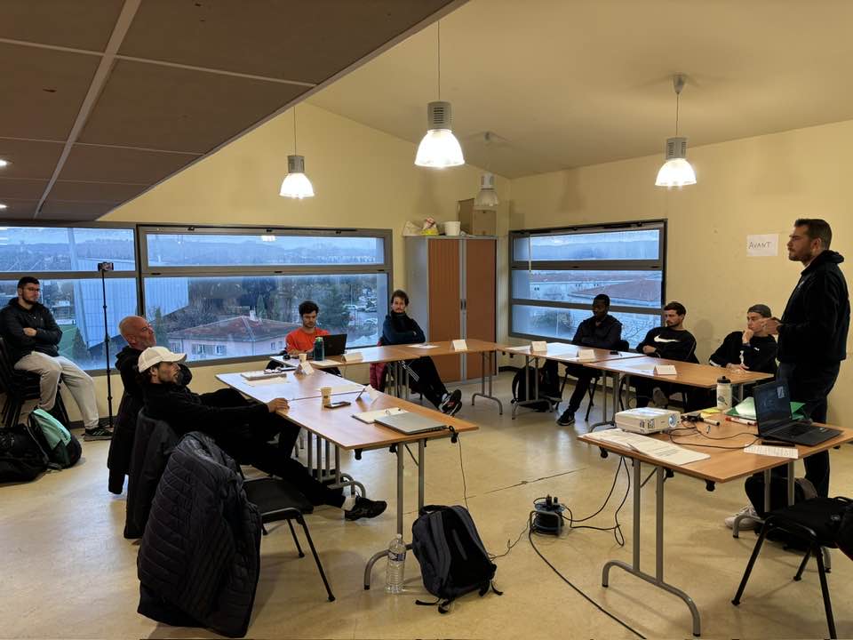 Formation DESJEPS TENNIS avec Julien Mialier