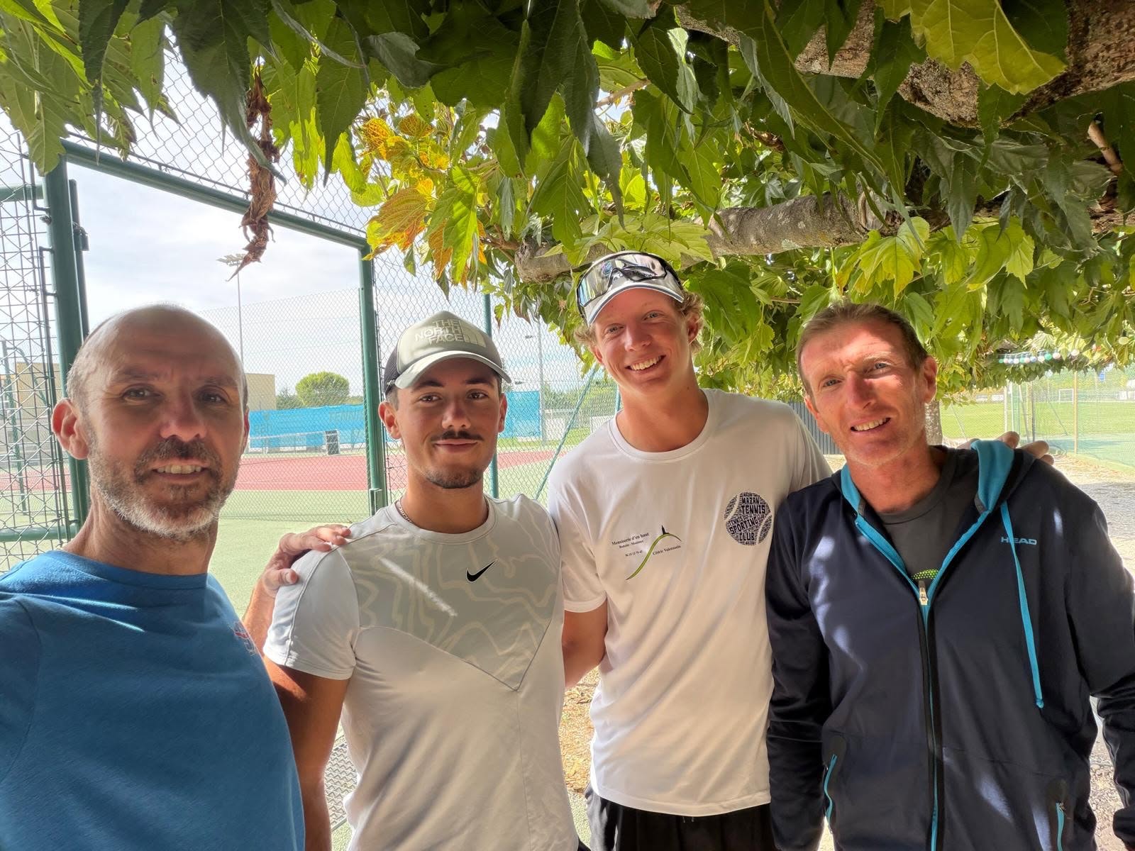 Deuxième visite de club de la journée au Tennis Club de Mazan !